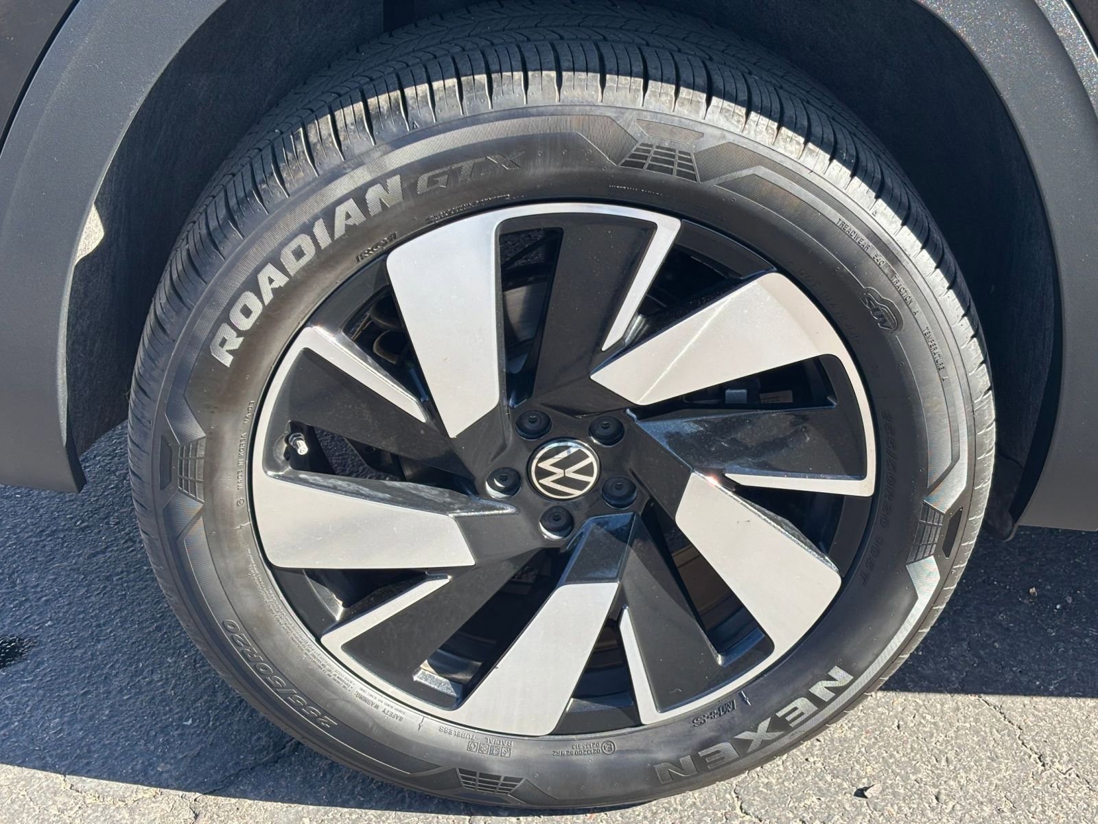 Thumbnail: 2024 Volkswagen Atlas - 30