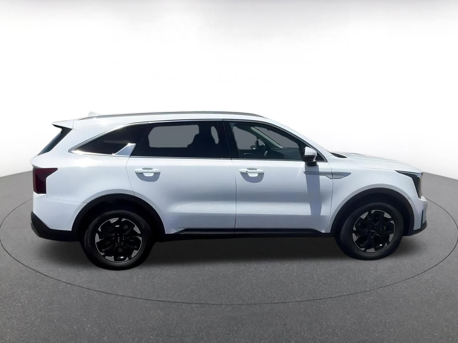 Thumbnail: 2024 Kia Sorento - 16