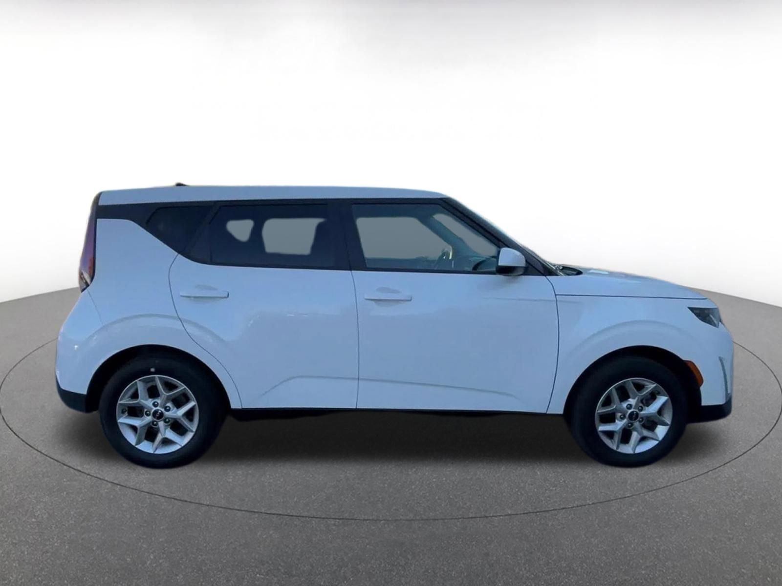Thumbnail: 2025 Kia Soul - 16