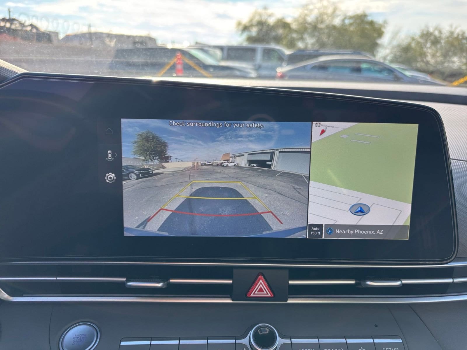 Thumbnail: 2025 Hyundai Elantra - 17