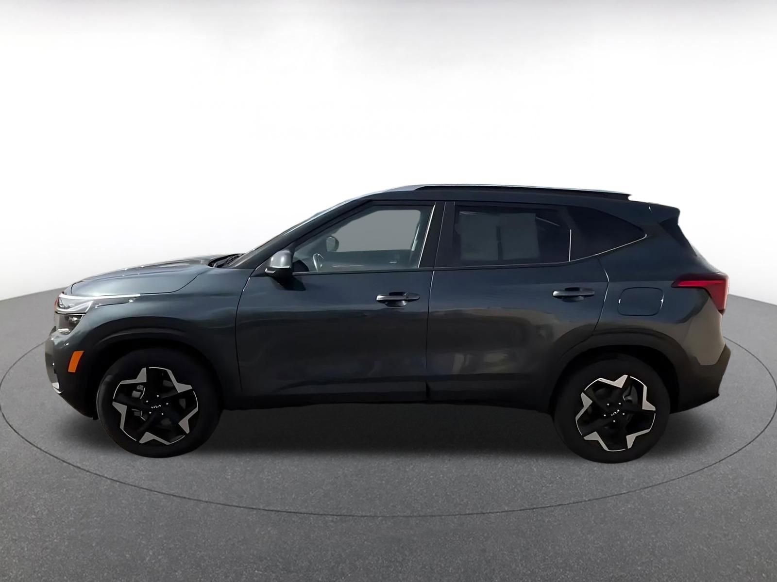 Thumbnail: 2025 Kia Seltos - 9