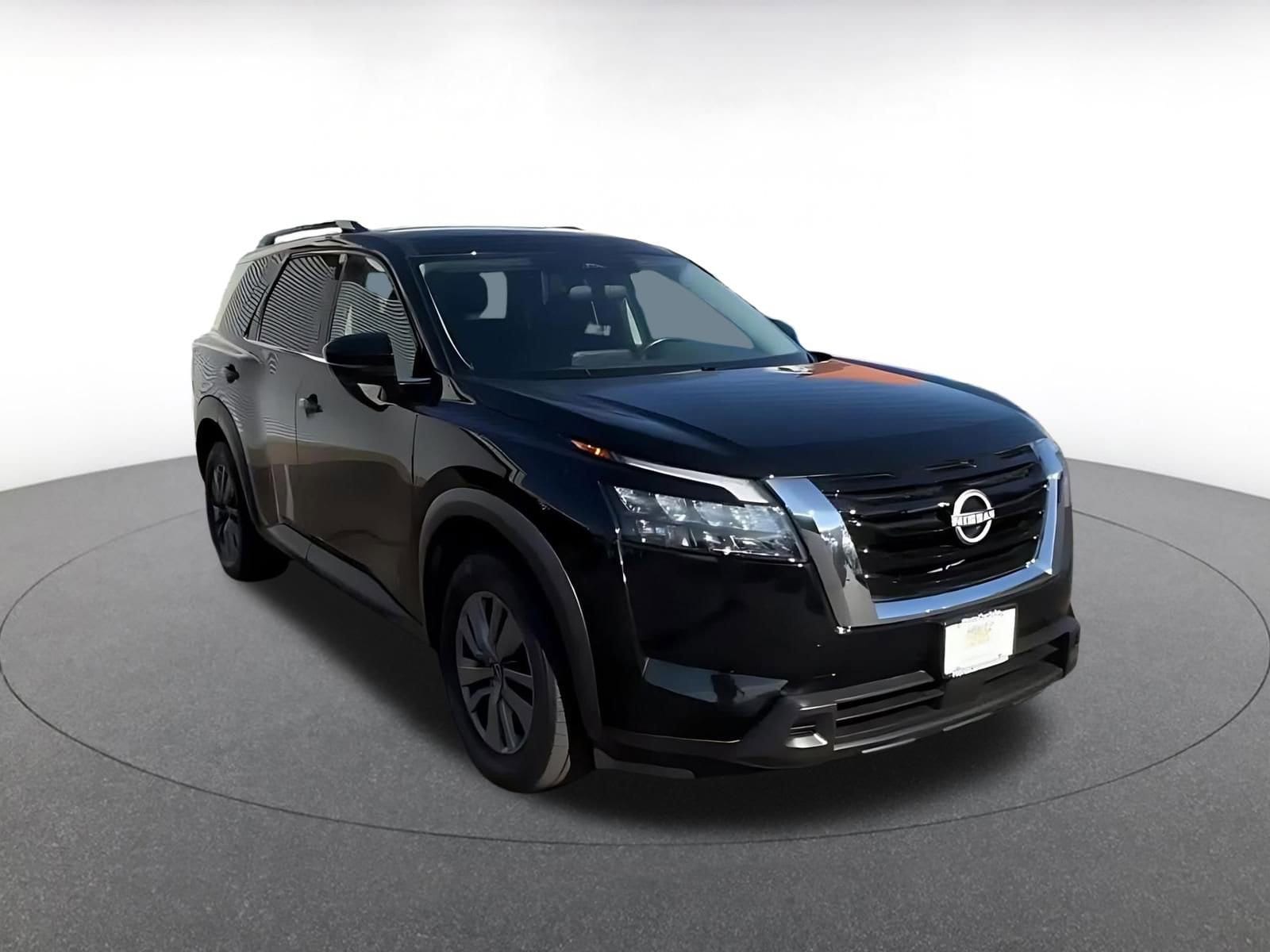 Thumbnail: 2025 Nissan Pathfinder - 3