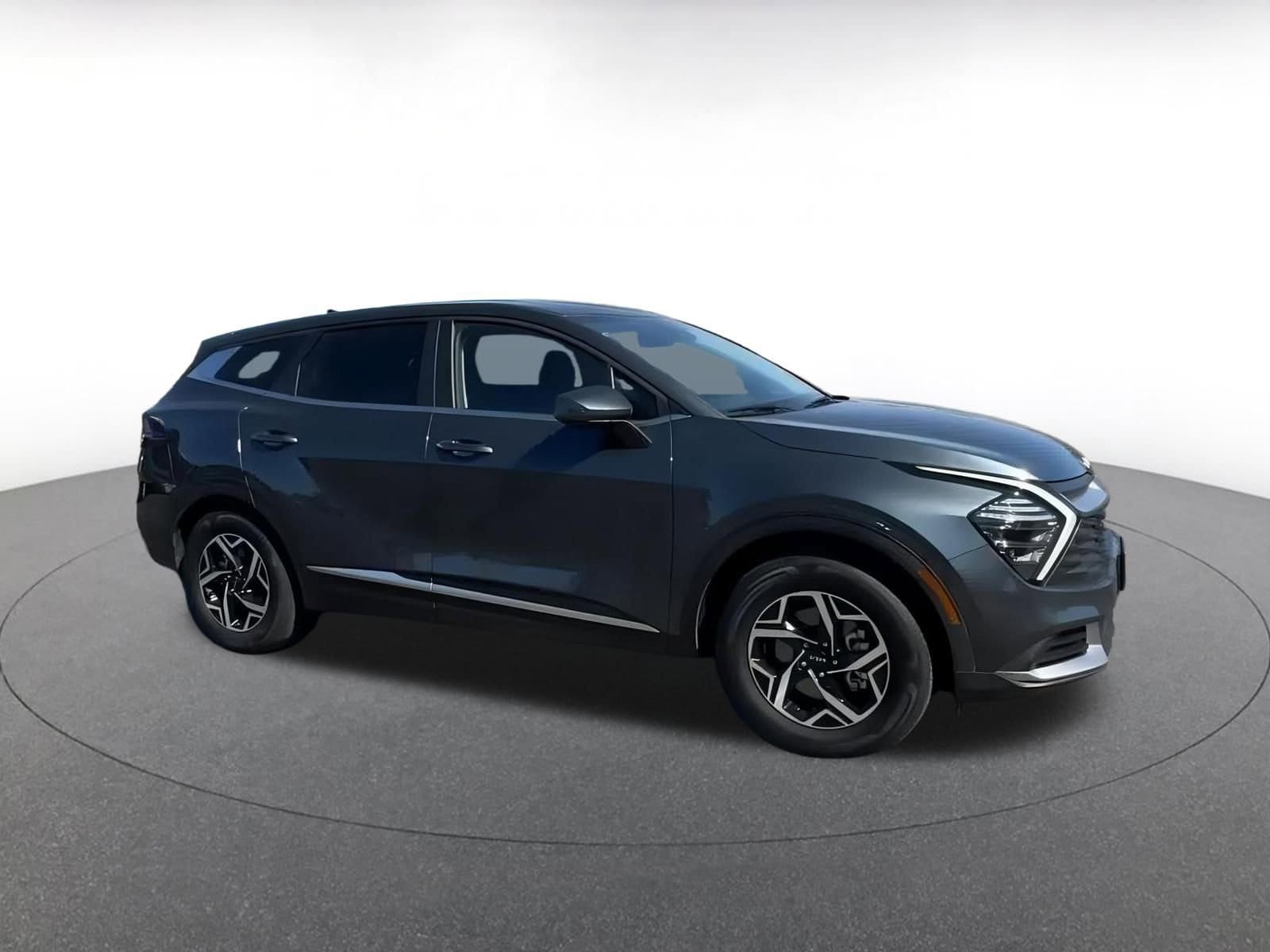 Thumbnail: 2025 Kia Sportage - 2