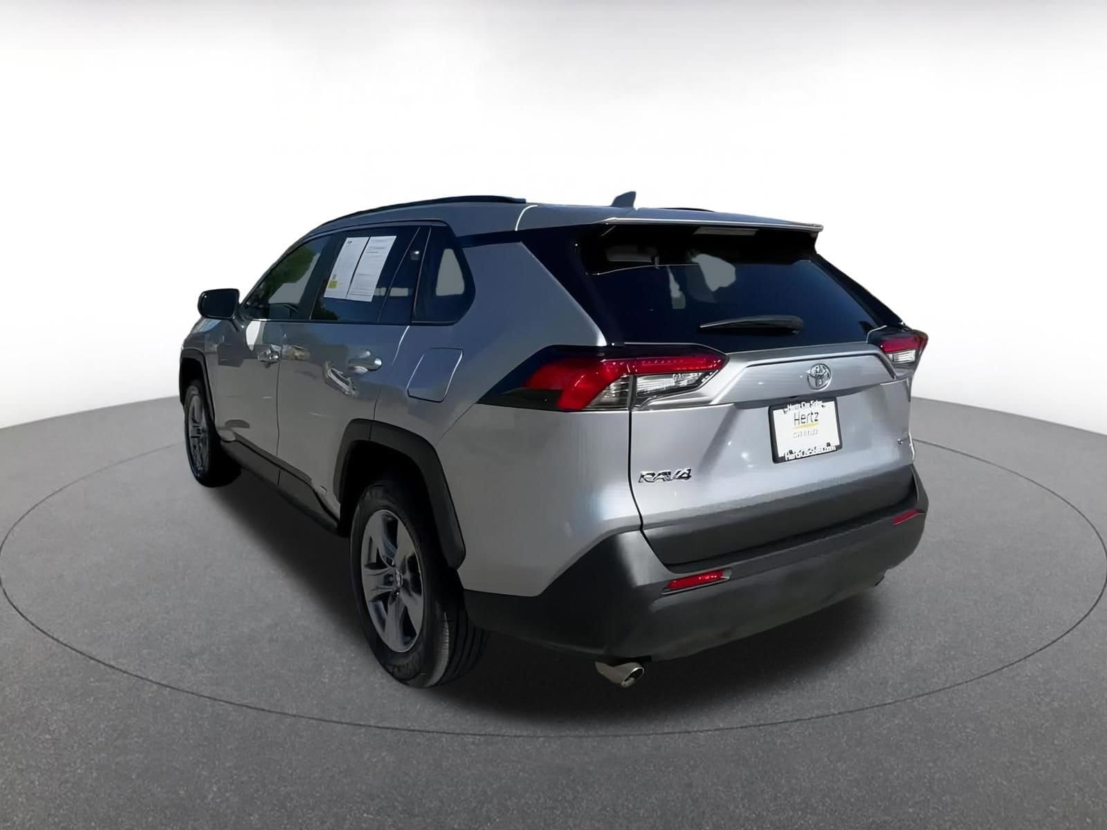 Thumbnail: 2025 Toyota RAV4 - 11