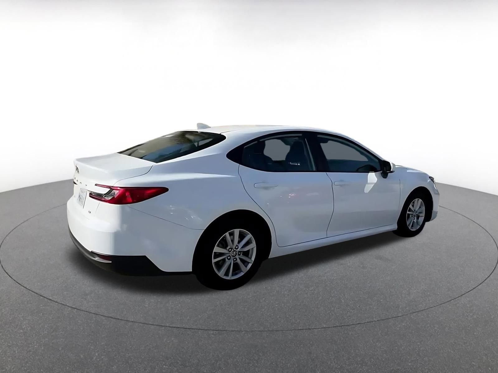 Thumbnail: 2025 Toyota Camry - 15