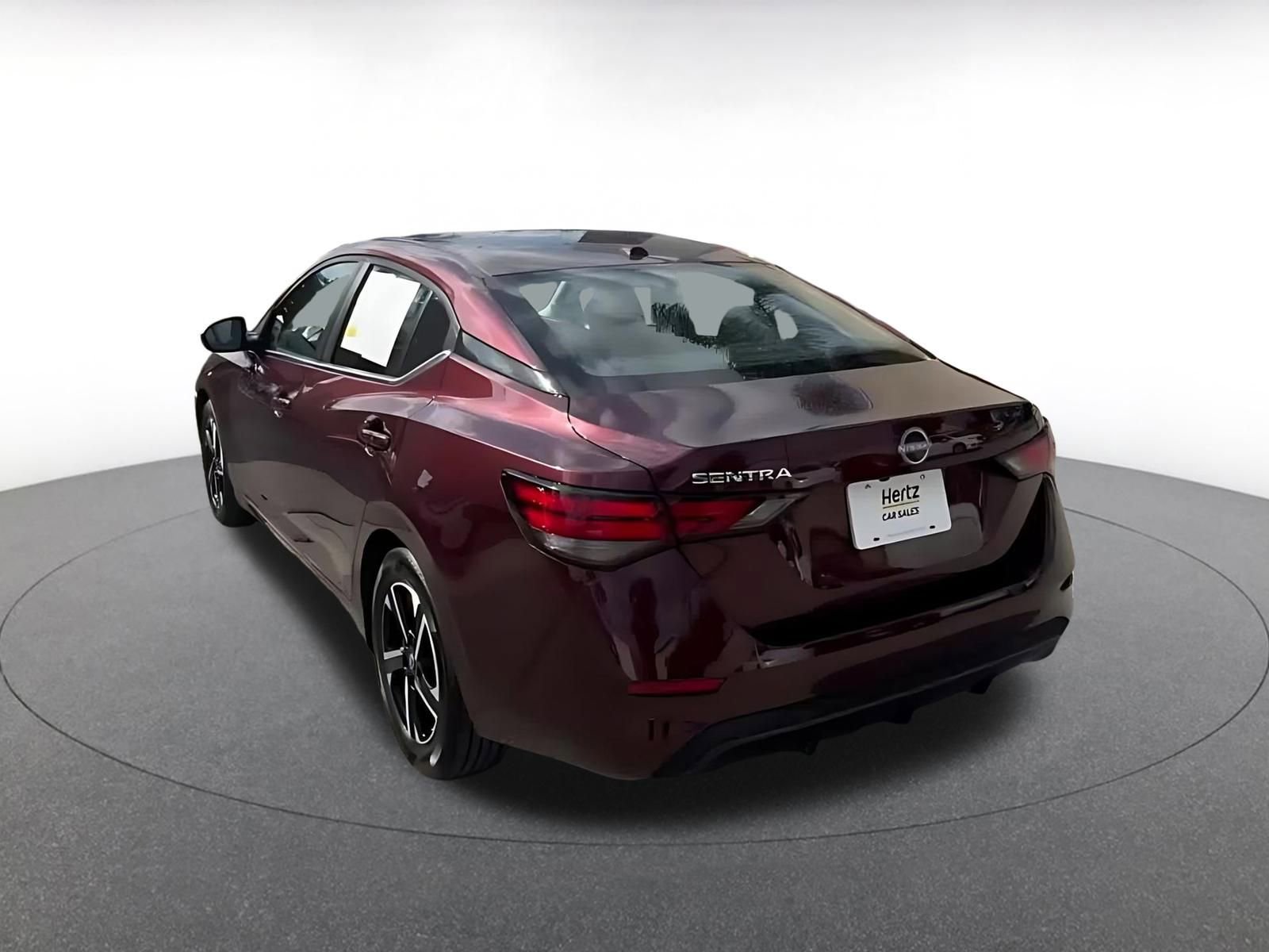 Thumbnail: 2025 Nissan Sentra - 10