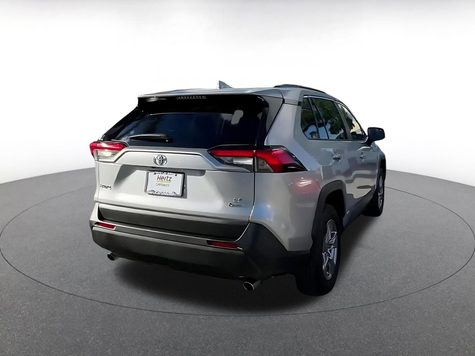 Thumbnail: 2025 Toyota RAV4 - 14