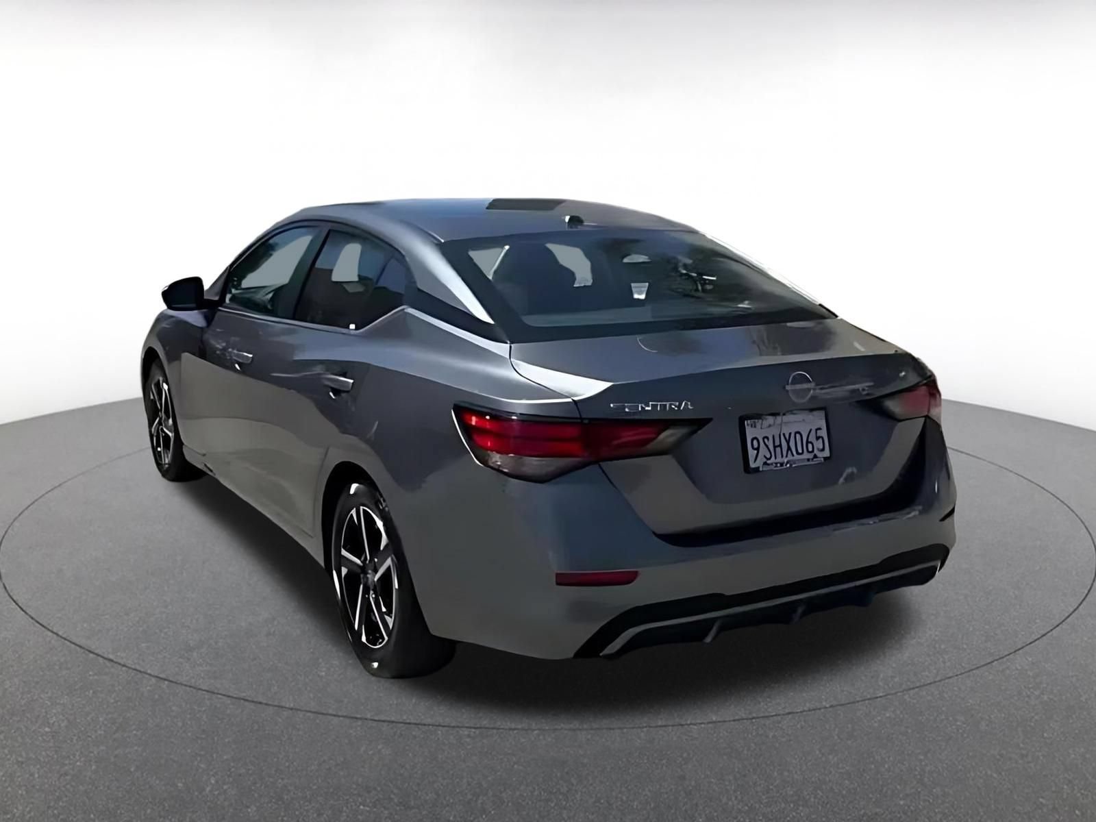 Thumbnail: 2025 Nissan Sentra - 10
