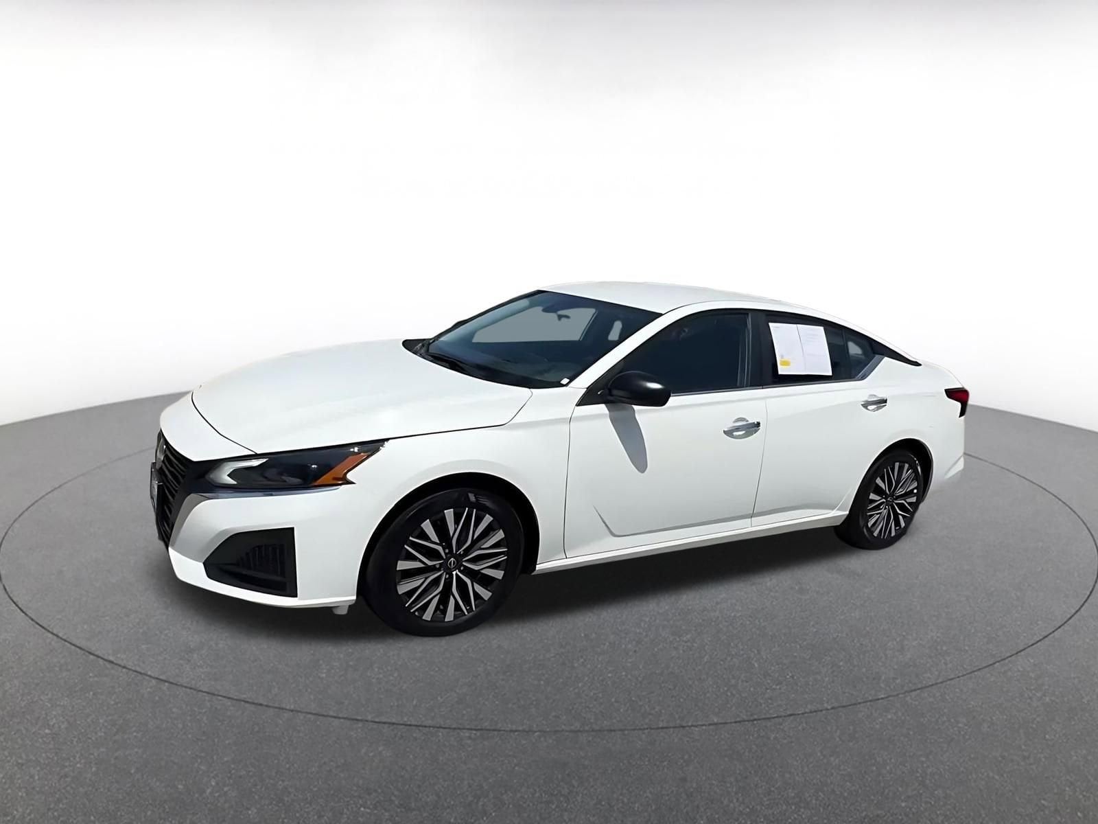 Thumbnail: 2025 Nissan Altima - 8