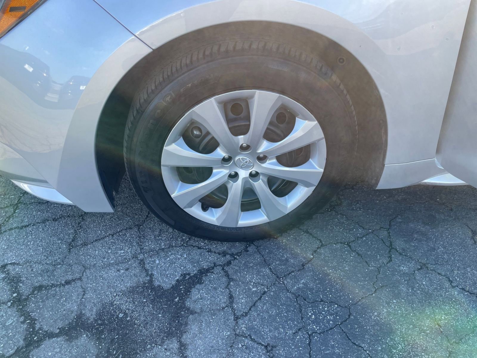 Thumbnail: 2025 Toyota Corolla - 30