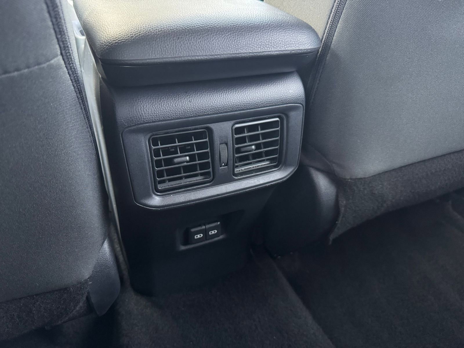 Thumbnail: 2025 Toyota RAV4 - 24