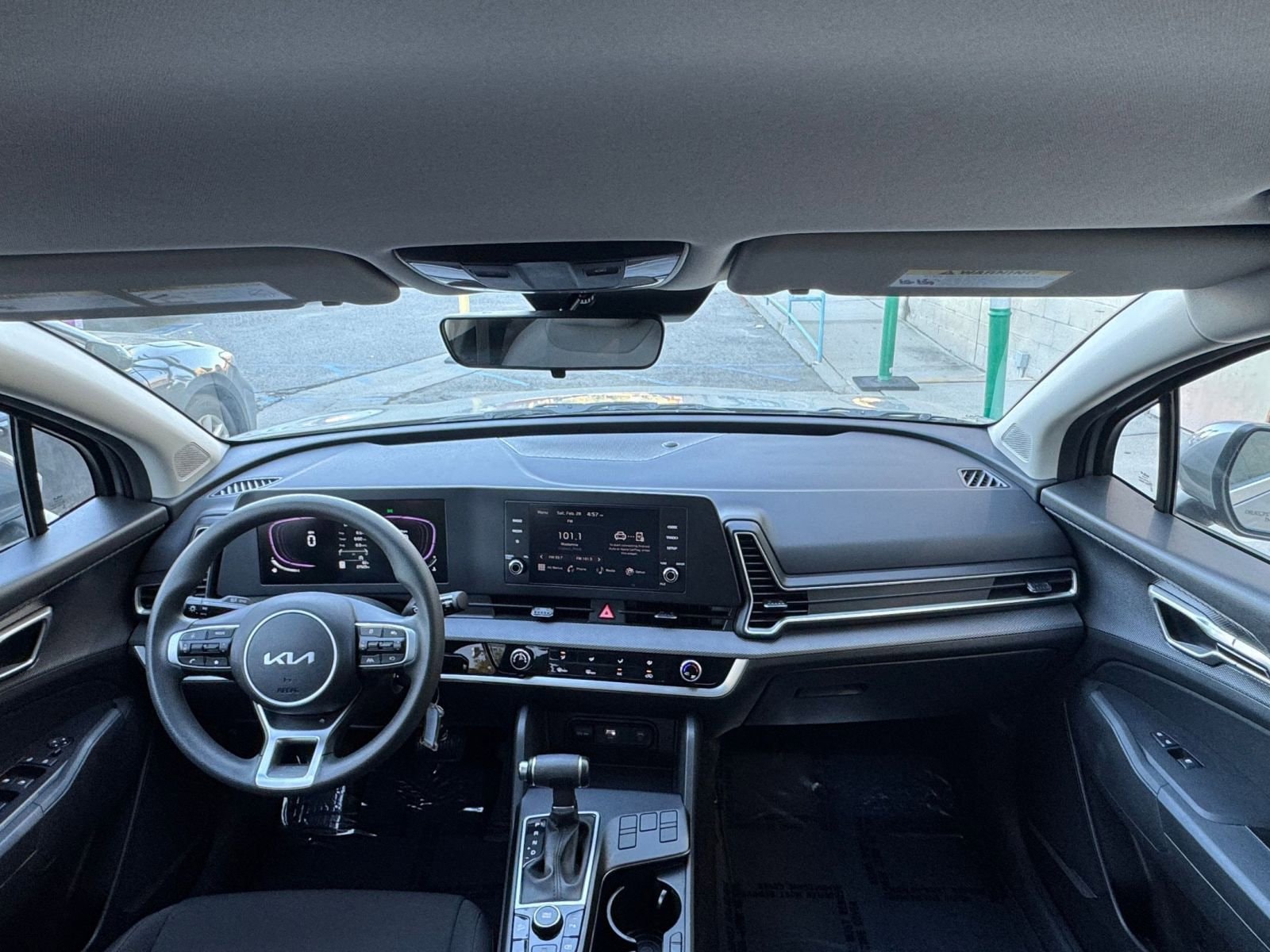 Thumbnail: 2025 Kia Sportage - 32