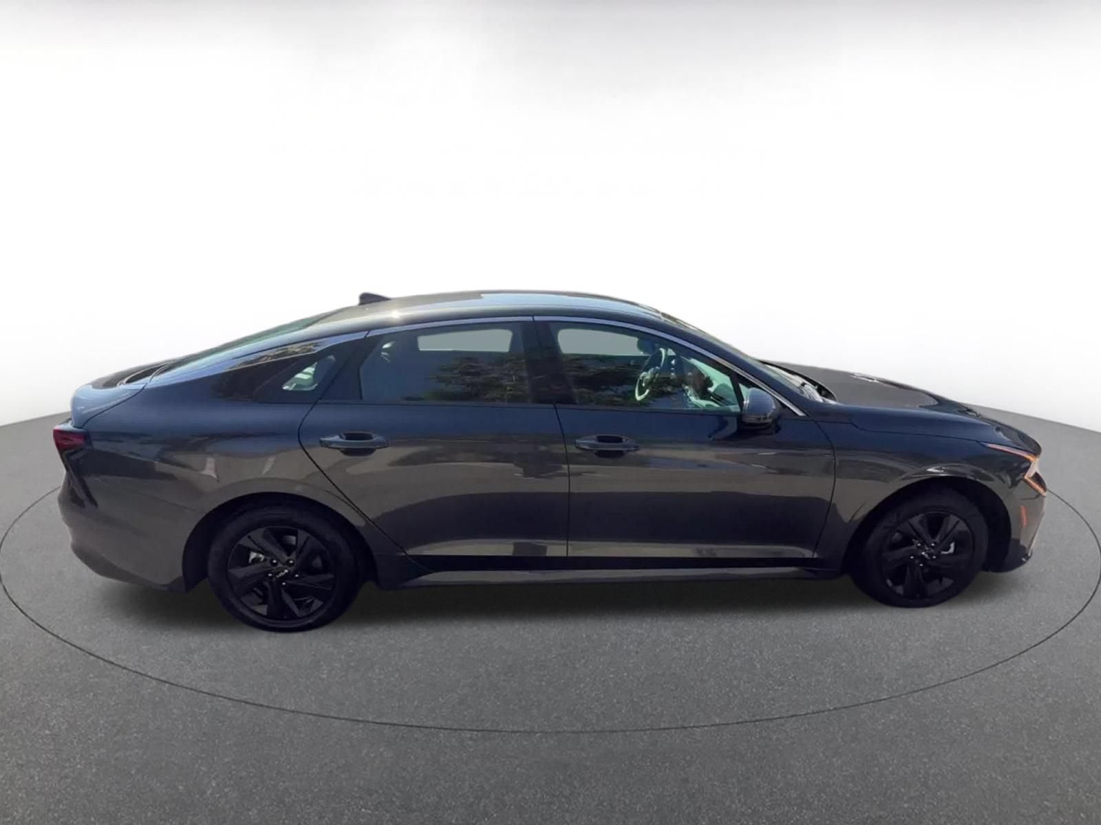 Thumbnail: 2025 Kia K5 - 15