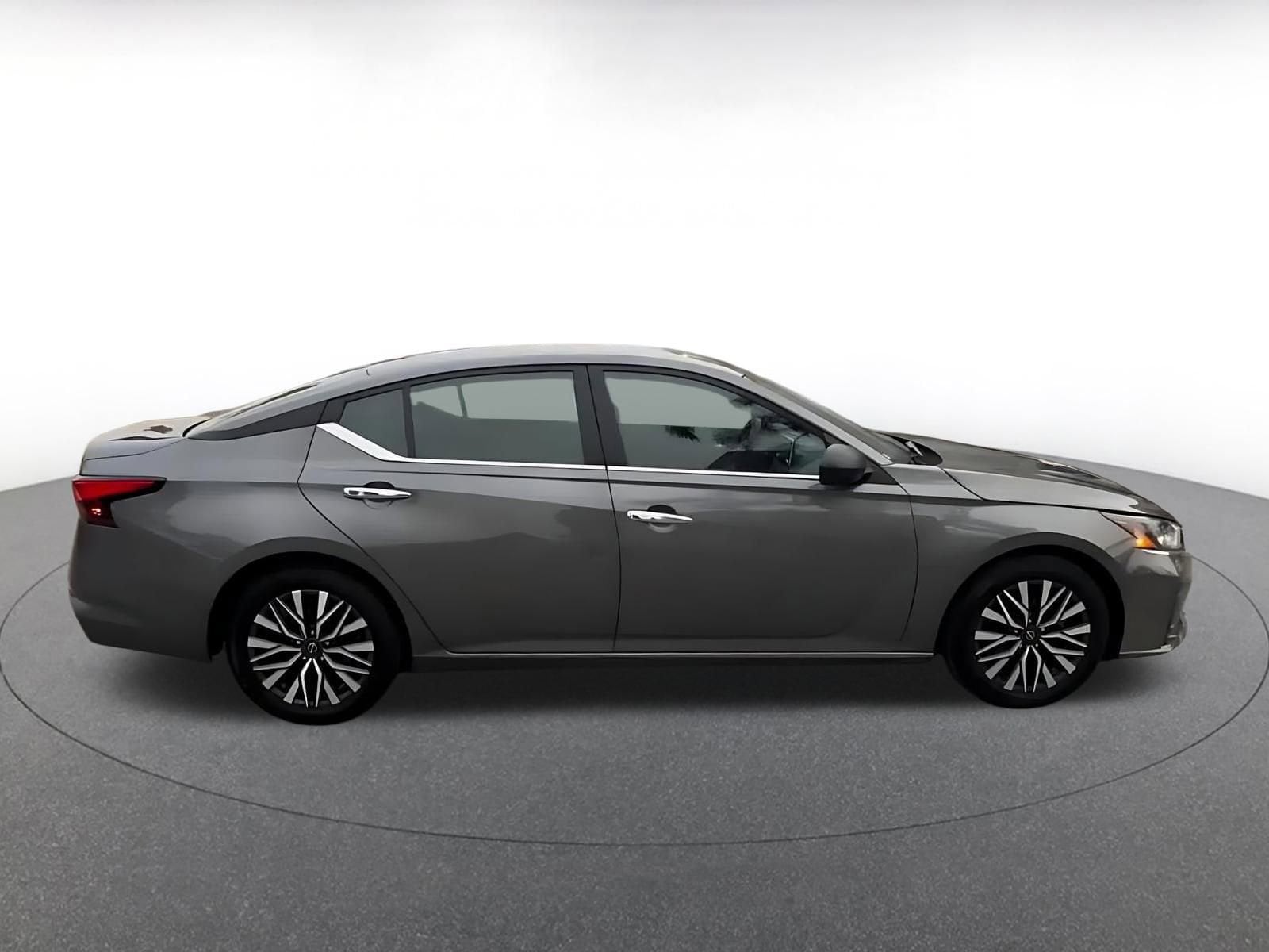 Thumbnail: 2025 Nissan Altima - 16