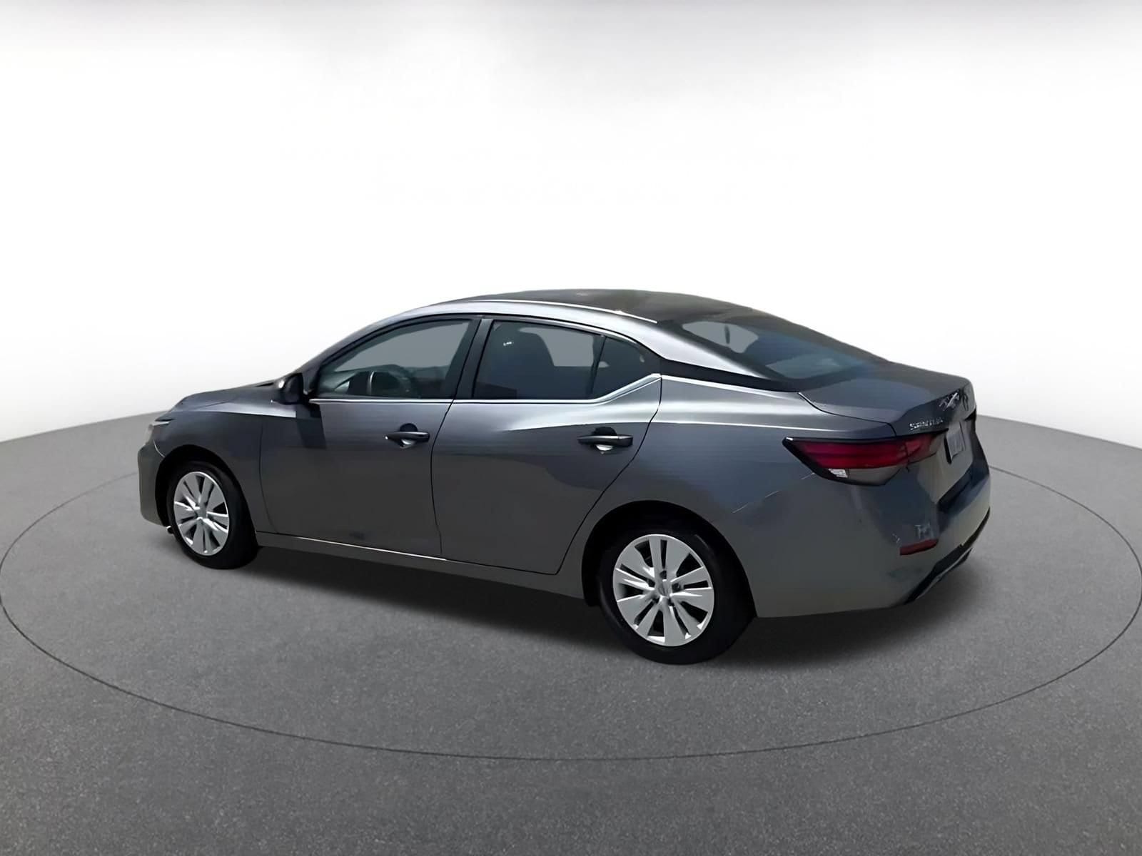 Thumbnail: 2025 Nissan Sentra - 10