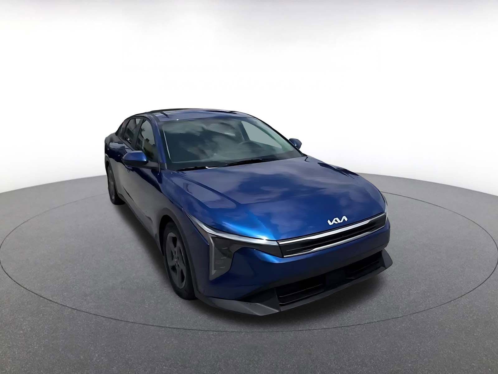 Thumbnail: 2025 Kia K4 - 3