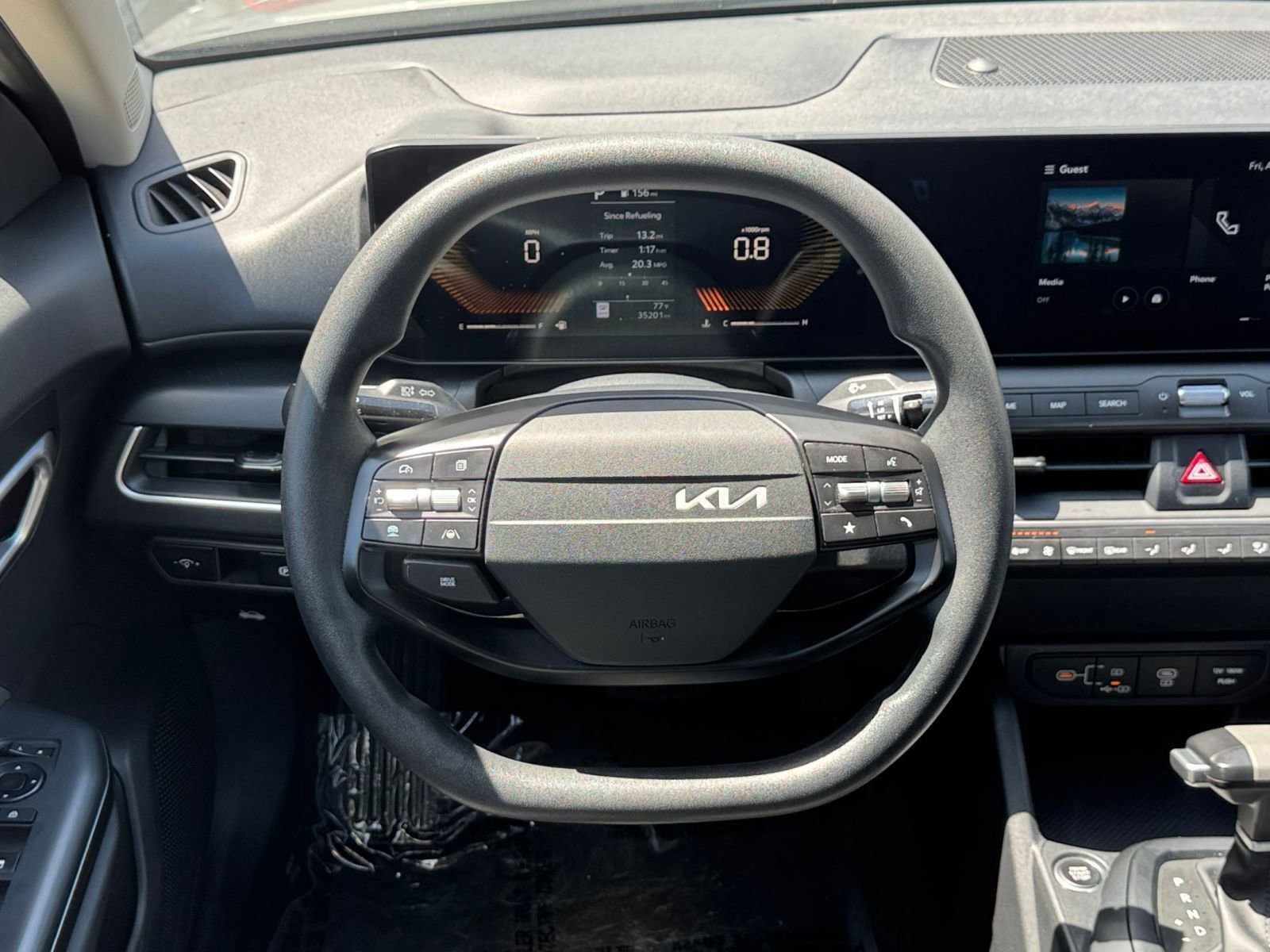 Thumbnail: 2025 Kia K4 - 28