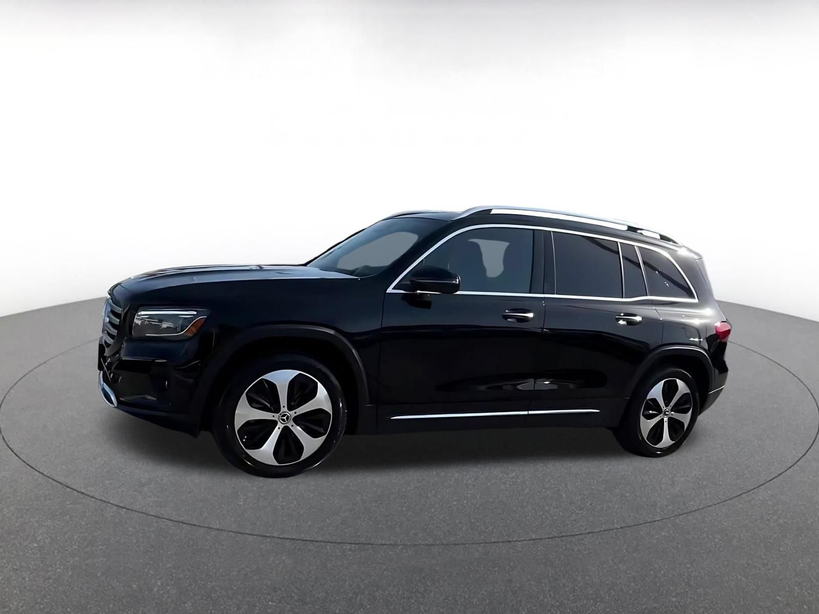 Thumbnail: 2025 Mercedes-Benz GLB - 8