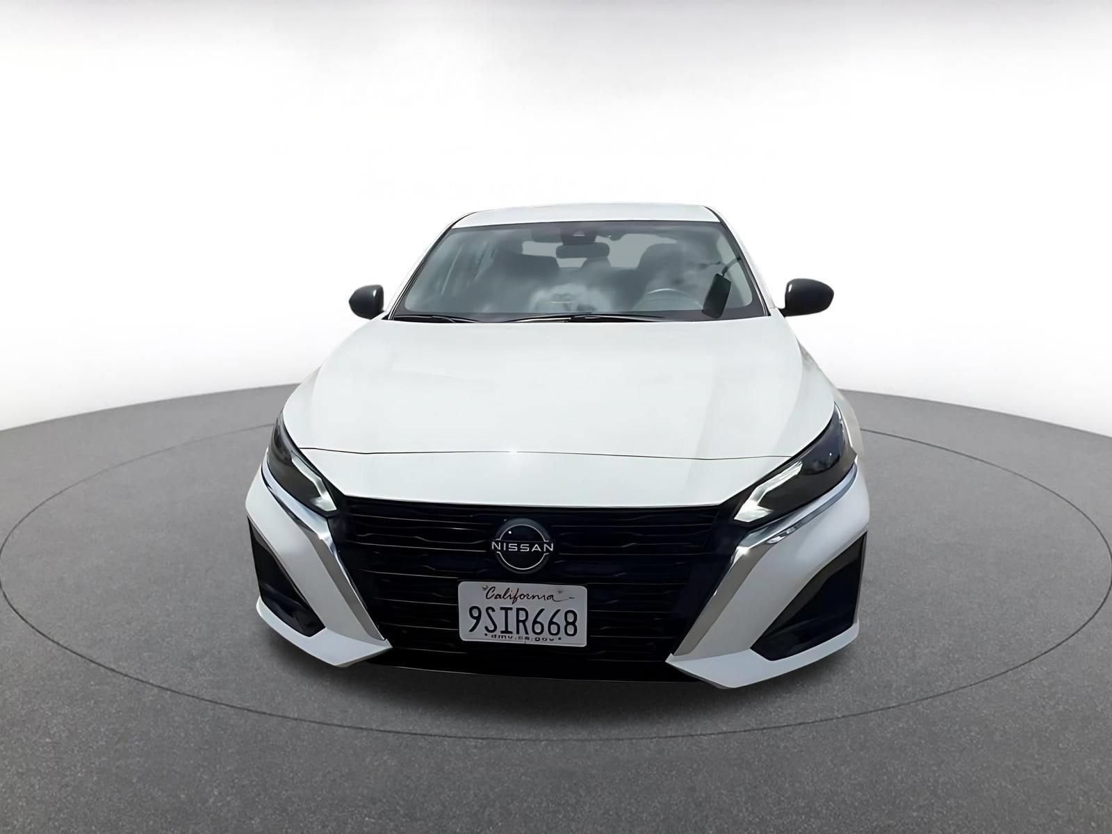 Thumbnail: 2025 Nissan Altima - 4