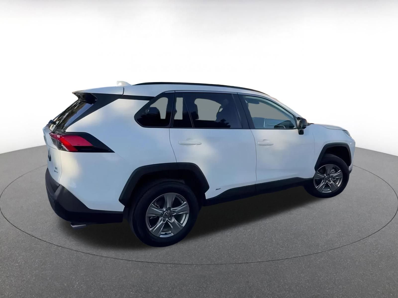Thumbnail: 2025 Toyota RAV4 - 15