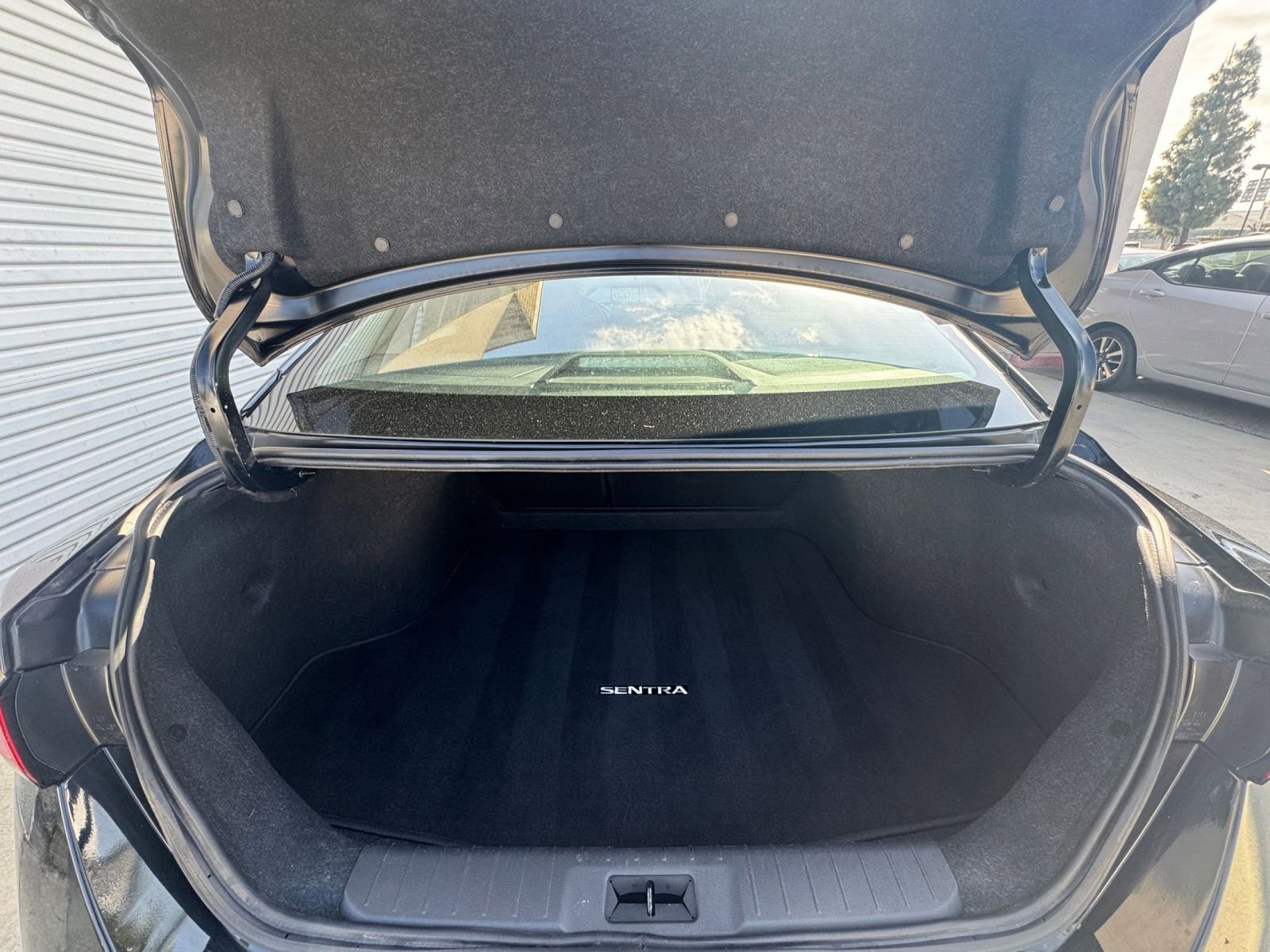 Thumbnail: 2025 Nissan Sentra - 30