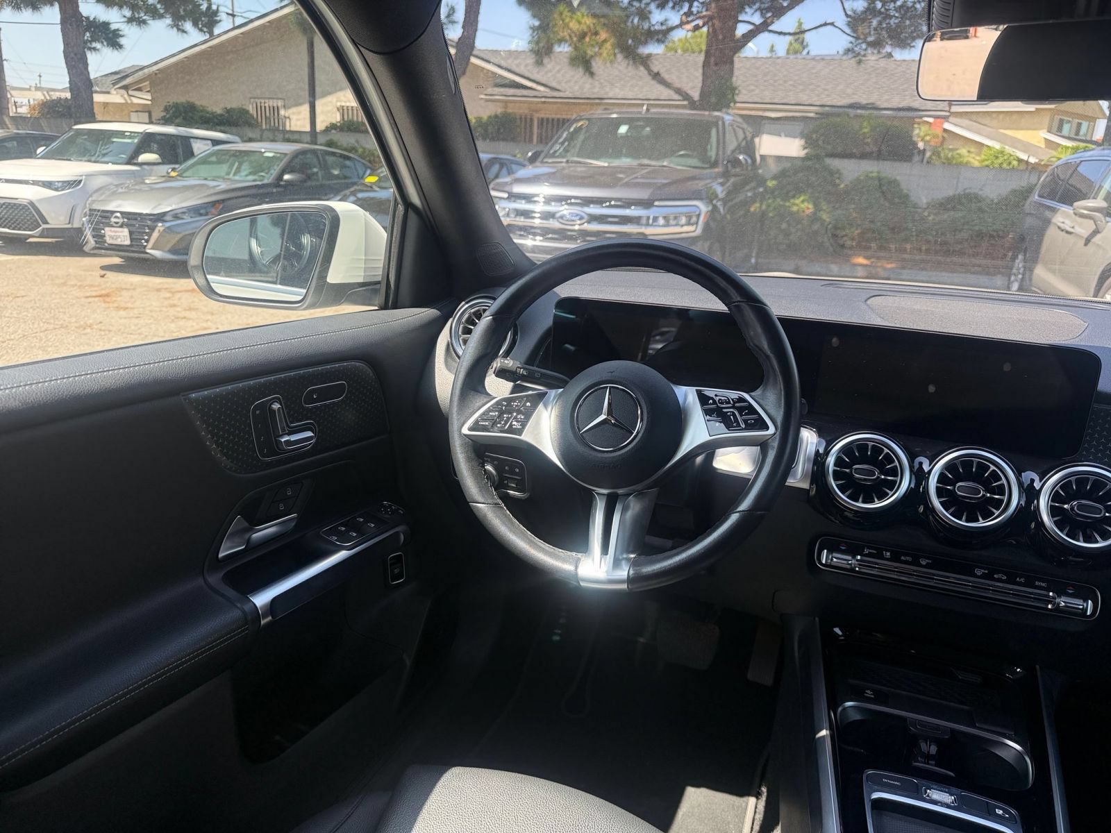 Thumbnail: 2025 Mercedes-Benz GLB - 33