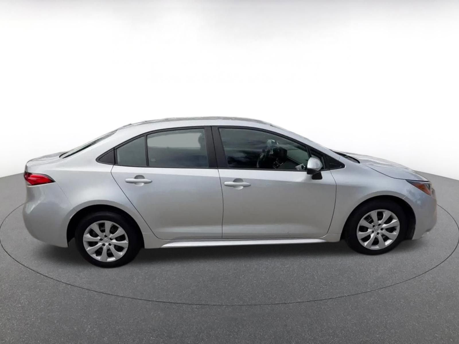 Thumbnail: 2023 Toyota Corolla - 16