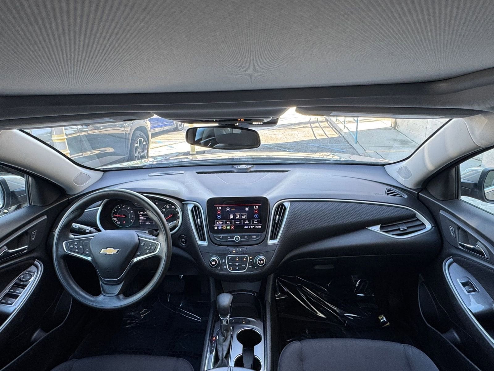 Thumbnail: 2024 Chevrolet Malibu - 35