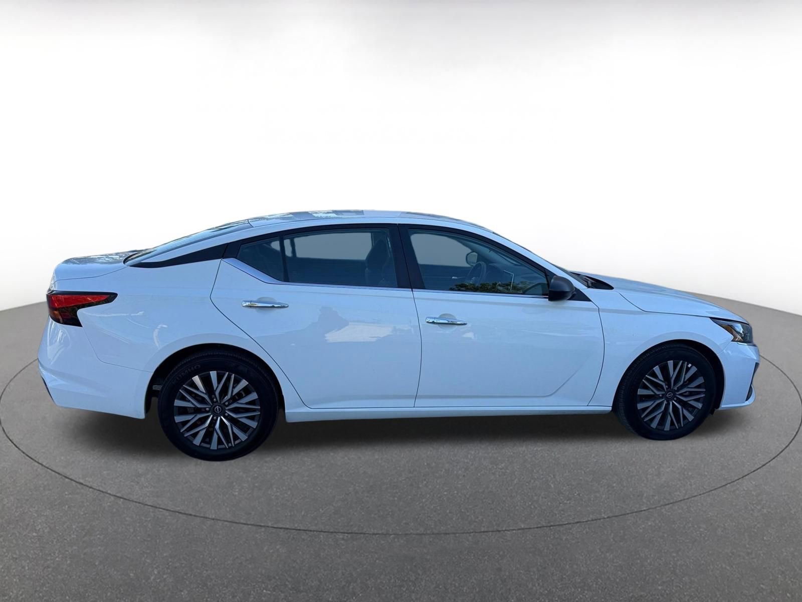 Thumbnail: 2025 Nissan Altima - 15
