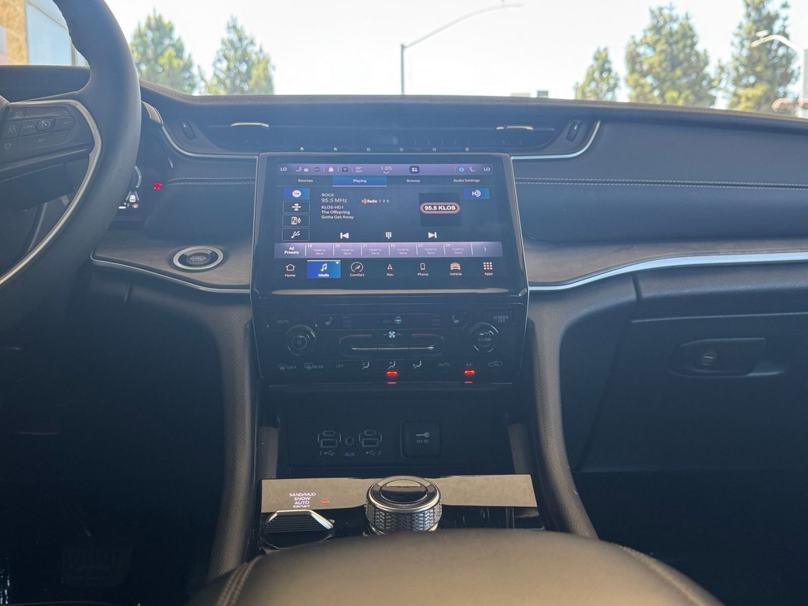 Thumbnail: 2024 Jeep Grand Cherokee - 21