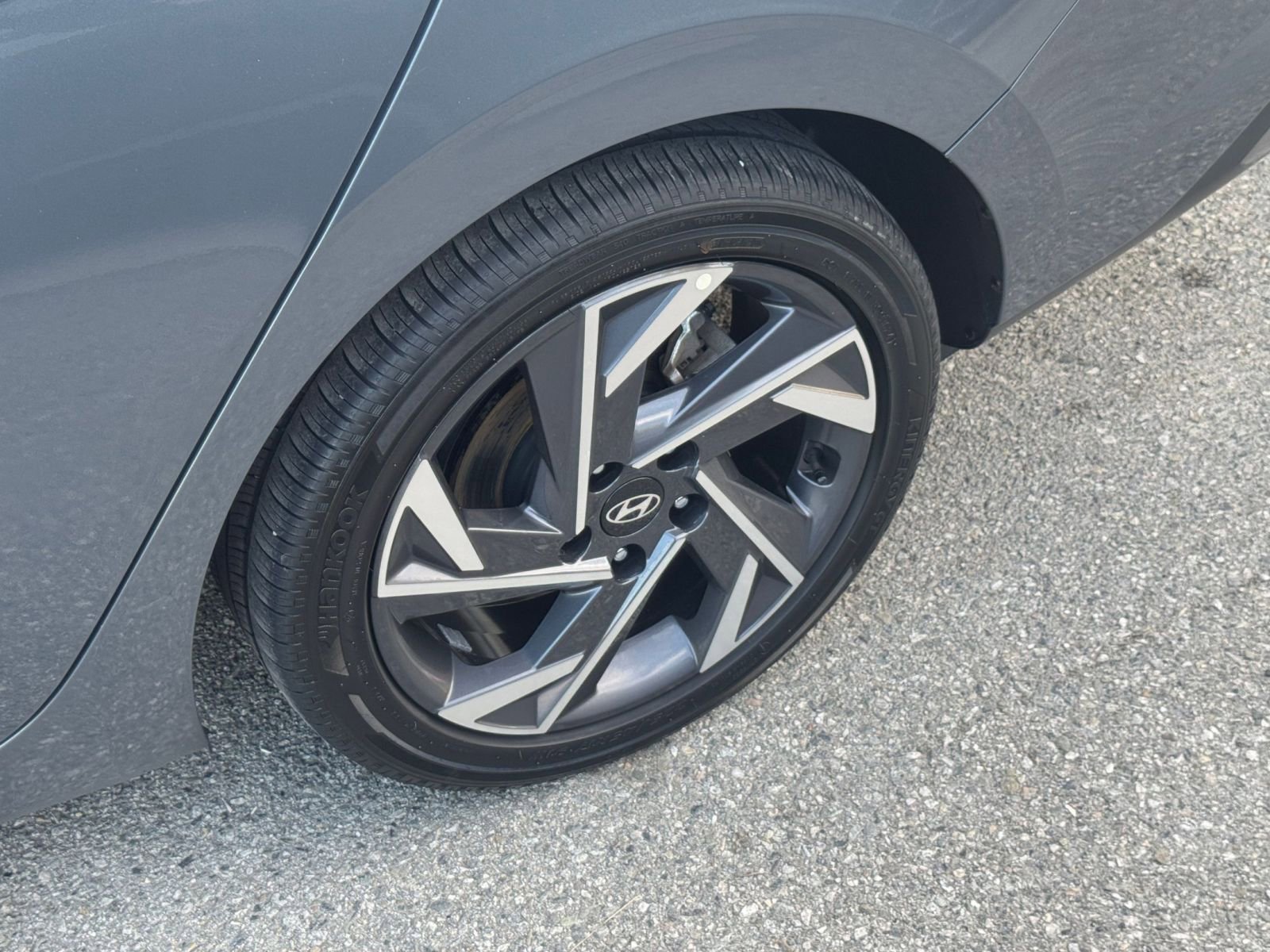 Thumbnail: 2025 Hyundai Elantra - 32