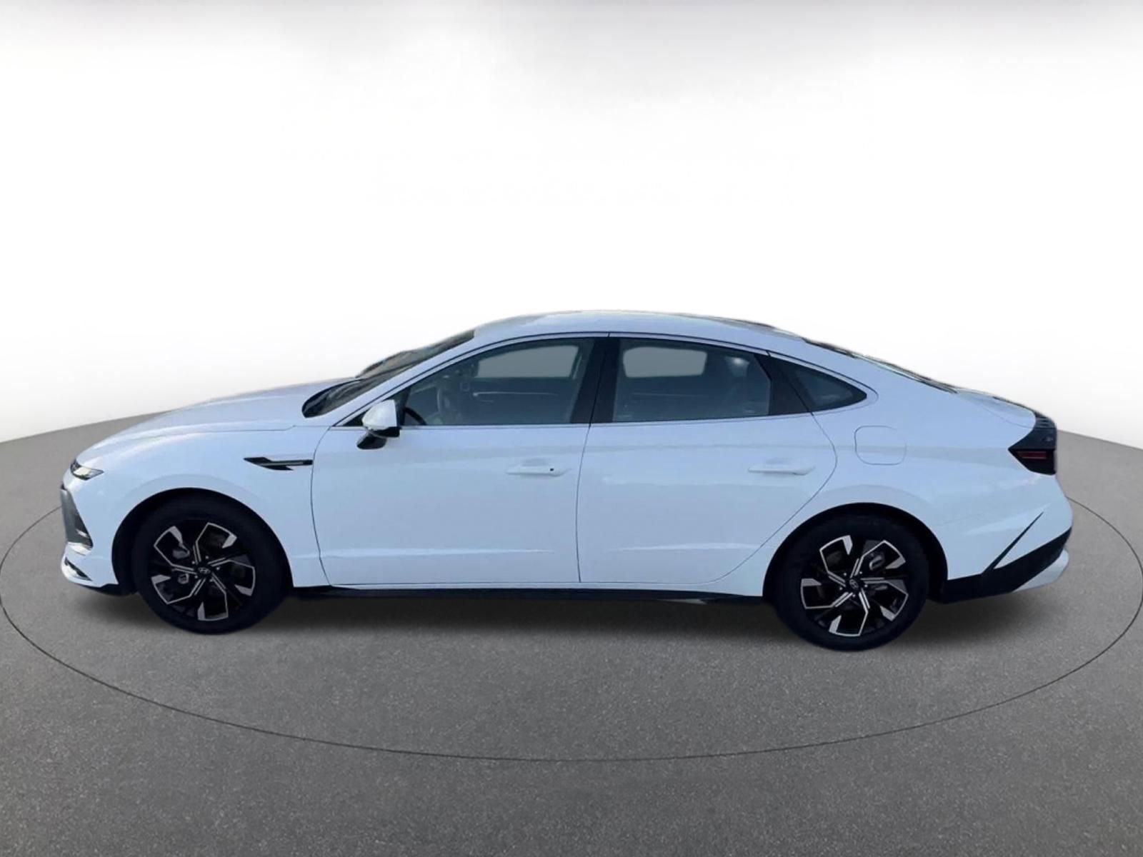 Thumbnail: 2025 Hyundai Sonata - 11