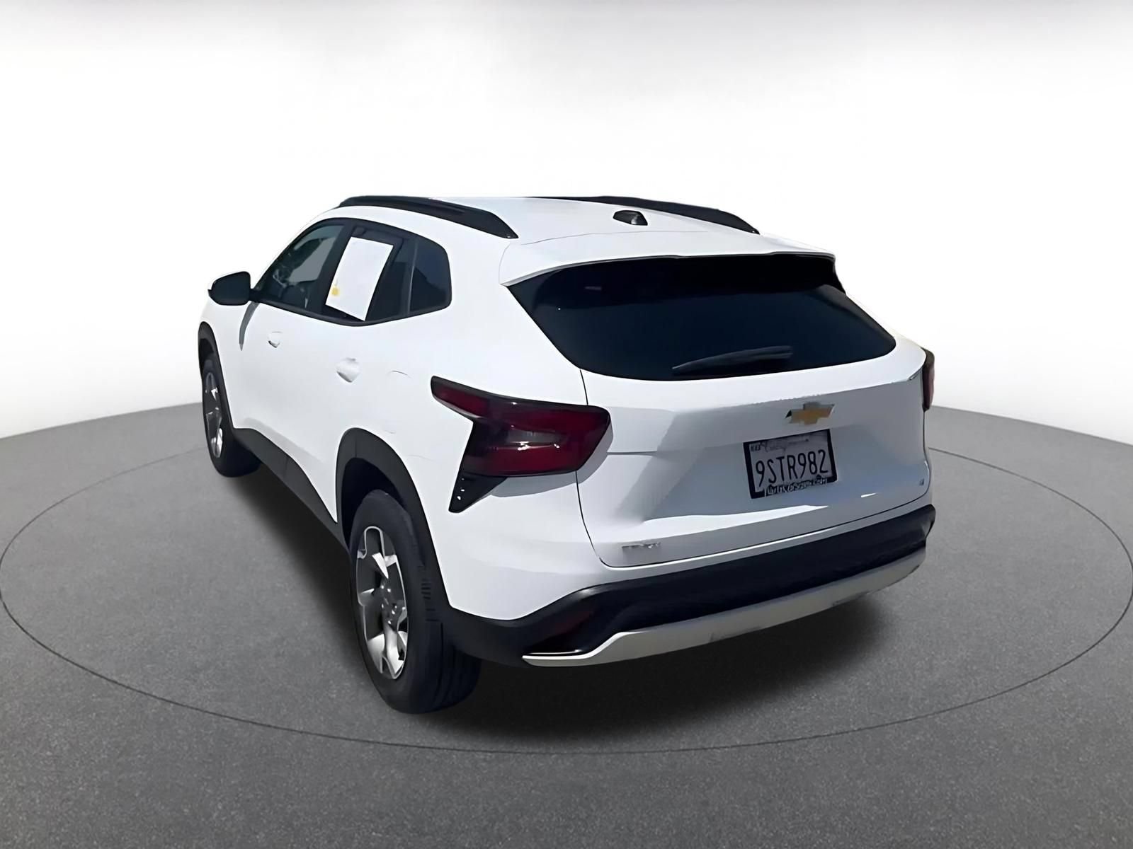 Thumbnail: 2025 Chevrolet Trax - 9