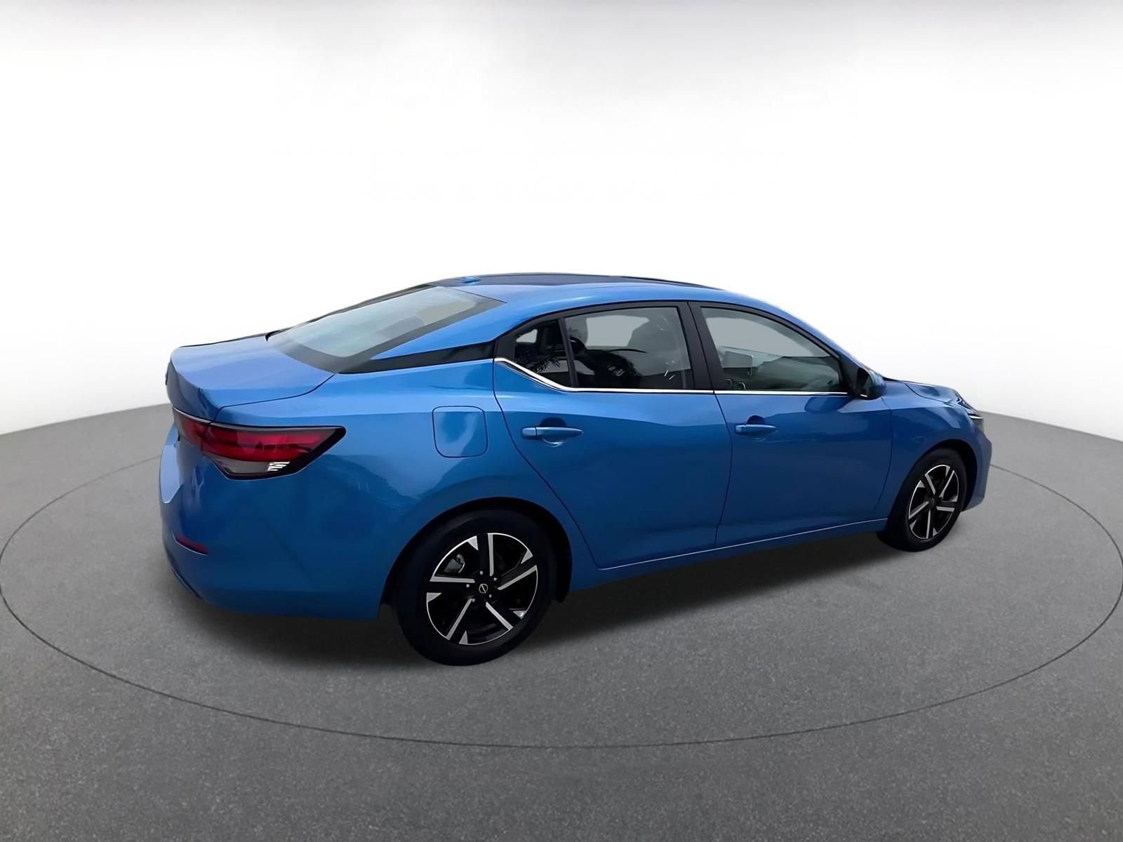 Thumbnail: 2025 Nissan Sentra - 15
