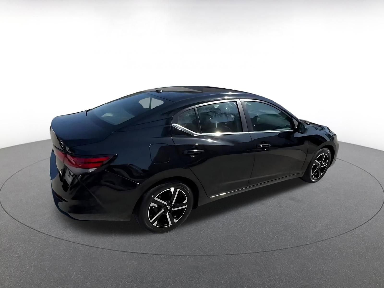 Thumbnail: 2025 Nissan Sentra - 14