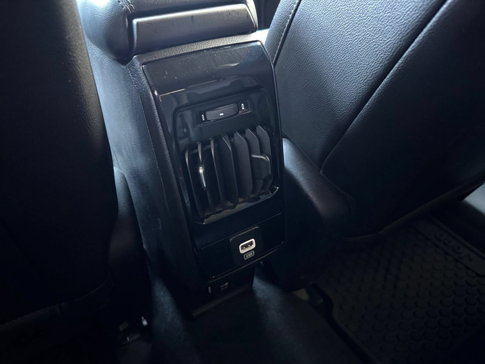 Thumbnail: 2025 Jeep Compass - 22