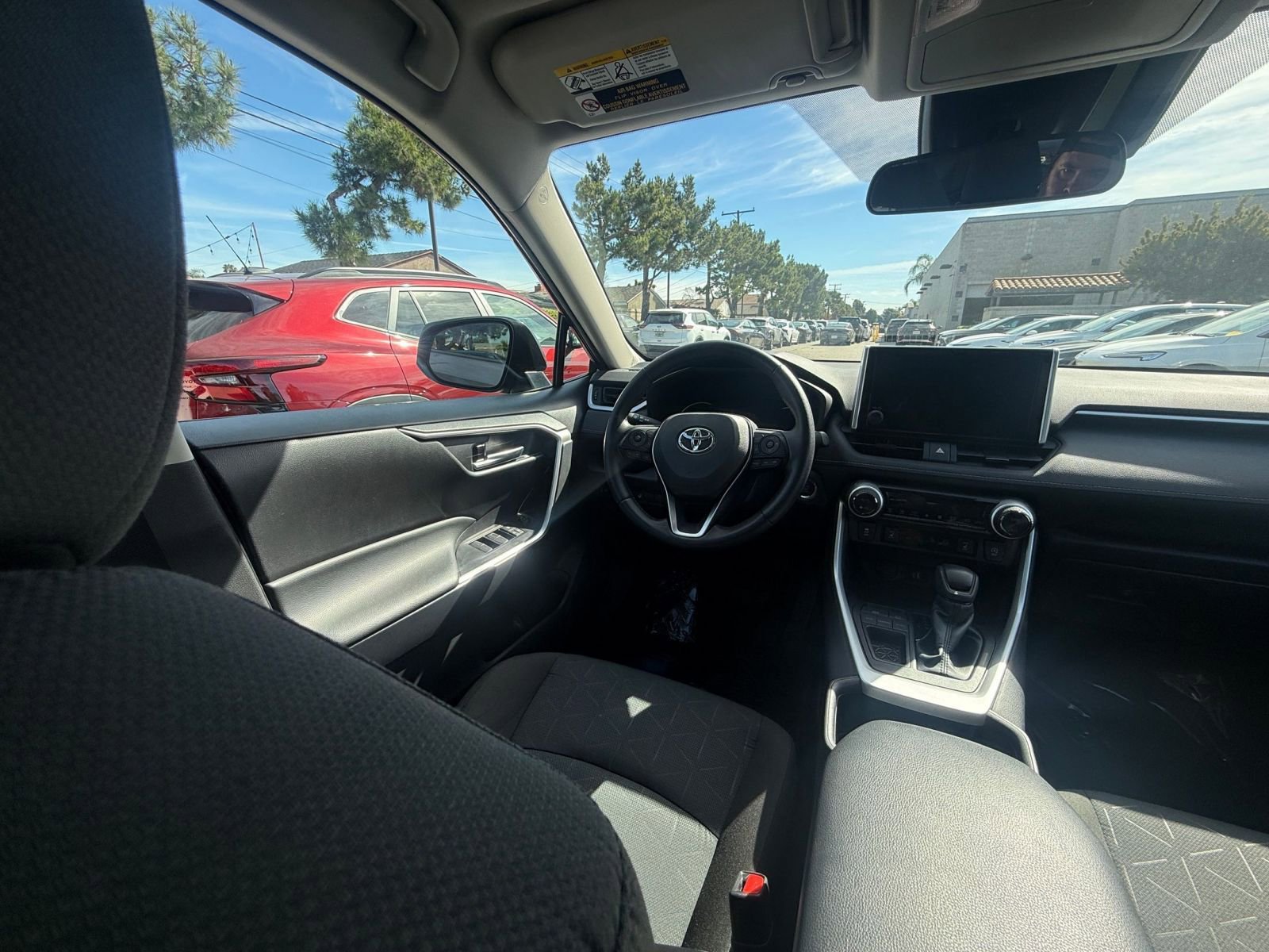 Thumbnail: 2025 Toyota RAV4 - 30