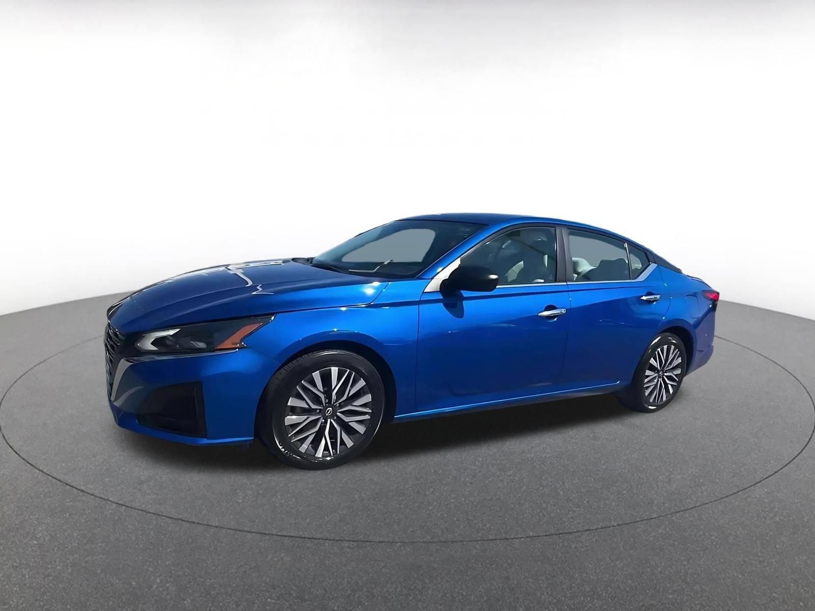 Thumbnail: 2025 Nissan Altima - 8