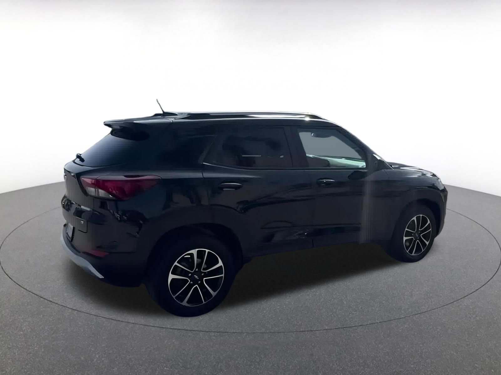 Thumbnail: 2025 Chevrolet TrailBlazer - 14