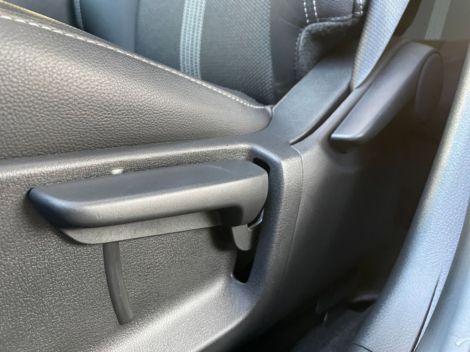 Thumbnail: 2025 Mazda CX-50 - 23