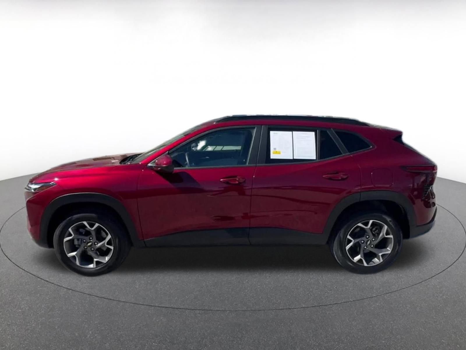 Thumbnail: 2025 Chevrolet Trax - 9