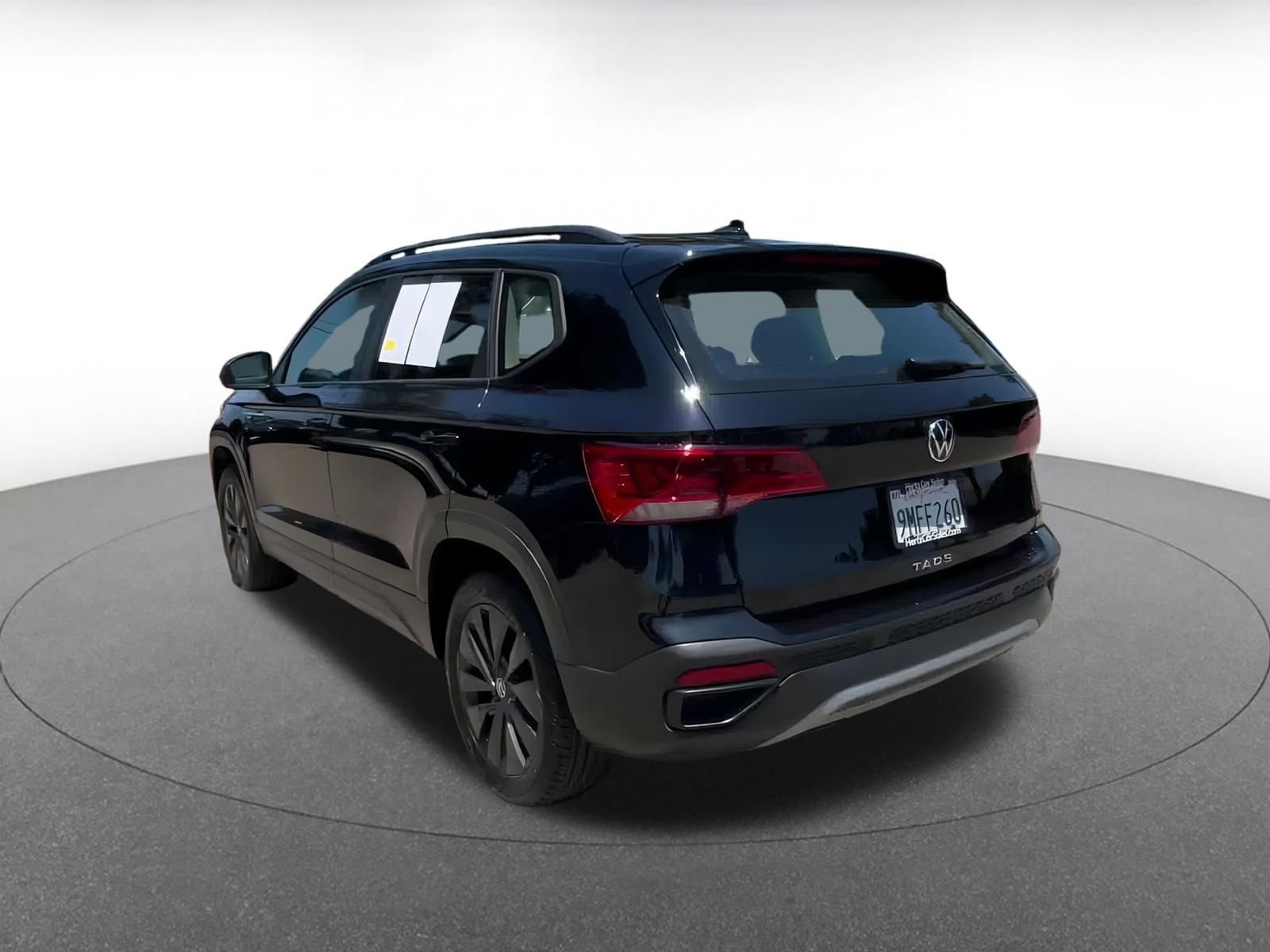 Thumbnail: 2024 Volkswagen Taos - 11