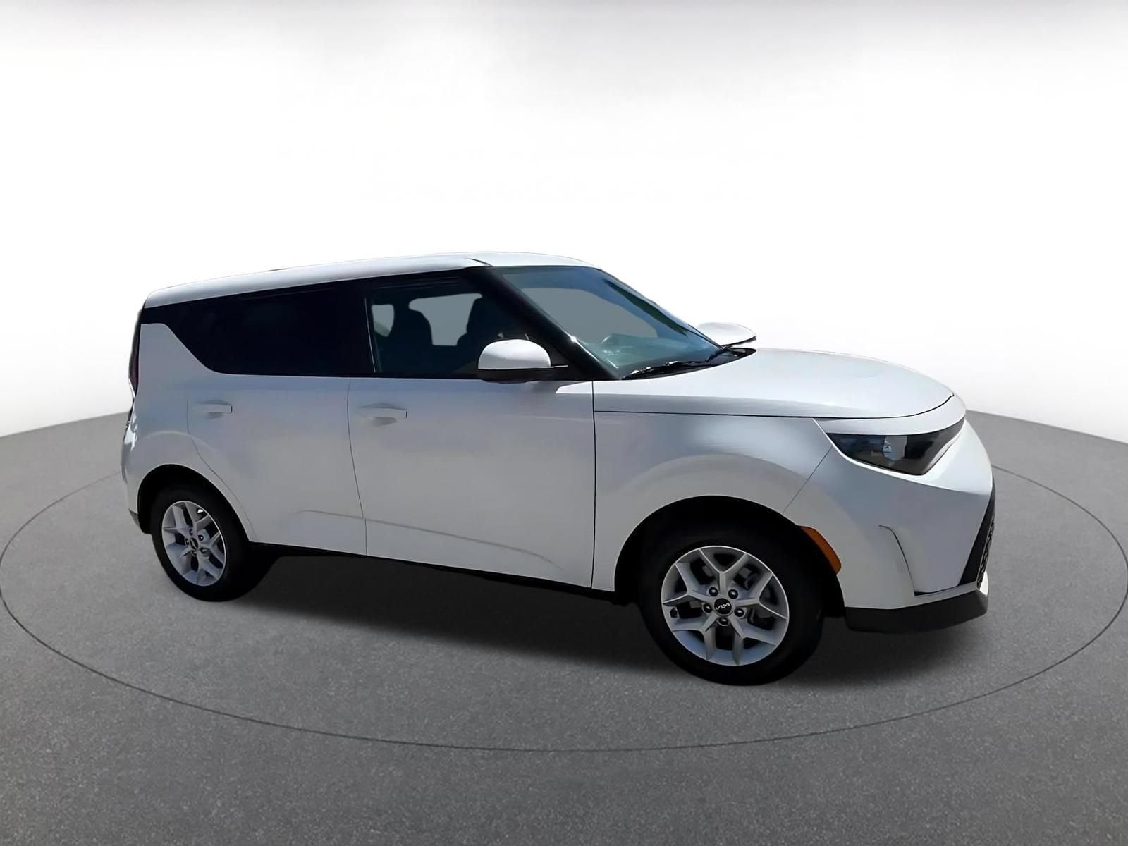 Thumbnail: 2025 Kia Soul - 2