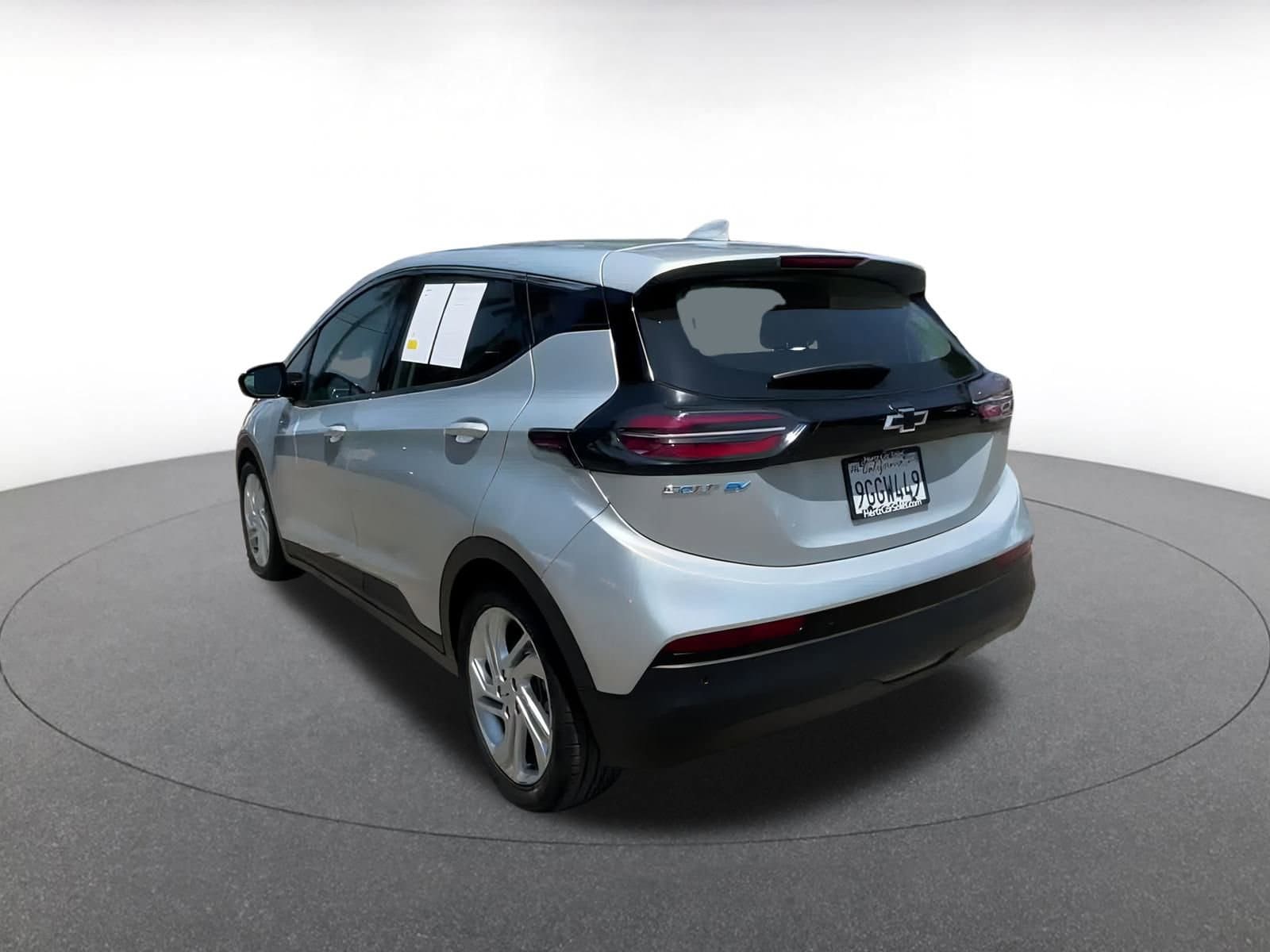 Thumbnail: 2023 Chevrolet Bolt EV - 11