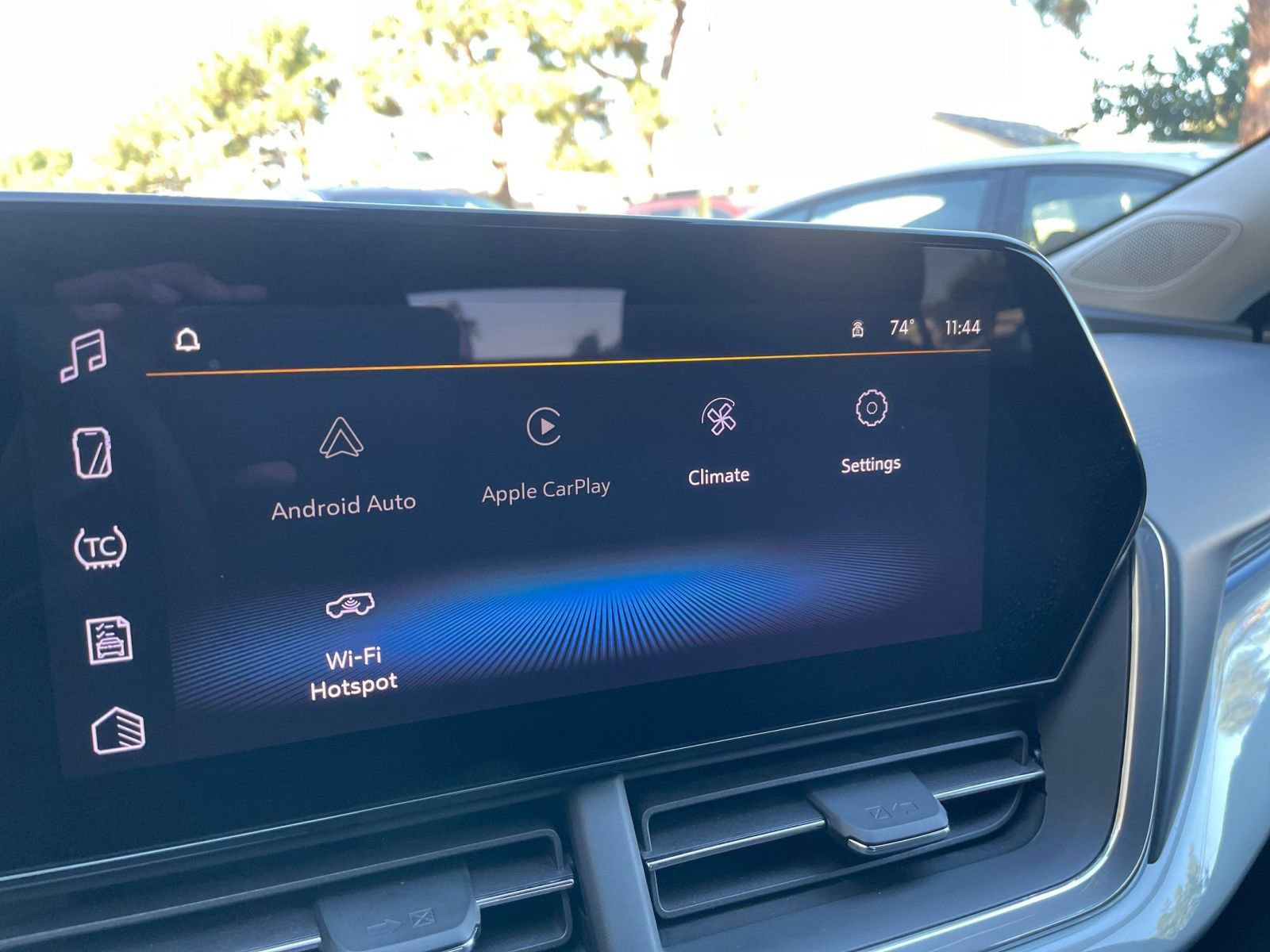 Thumbnail: 2025 Chevrolet Trax - 21