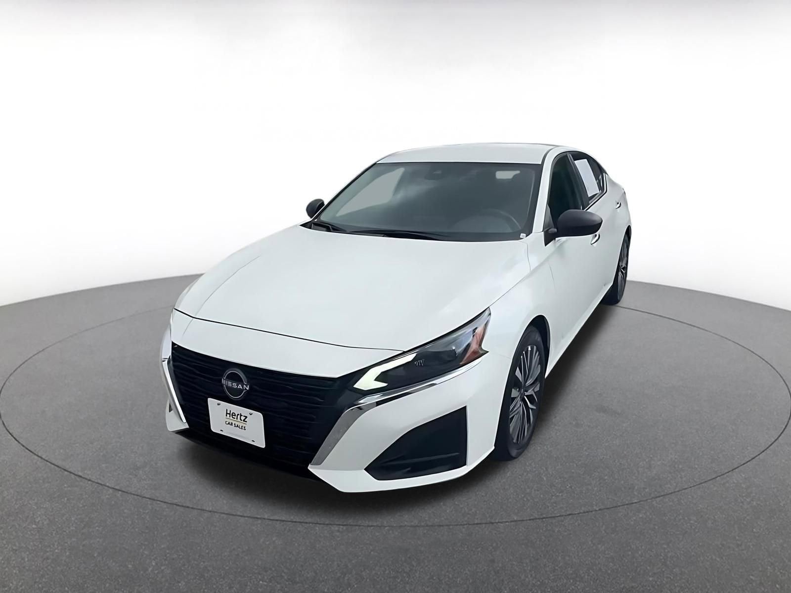 Thumbnail: 2025 Nissan Altima - 8