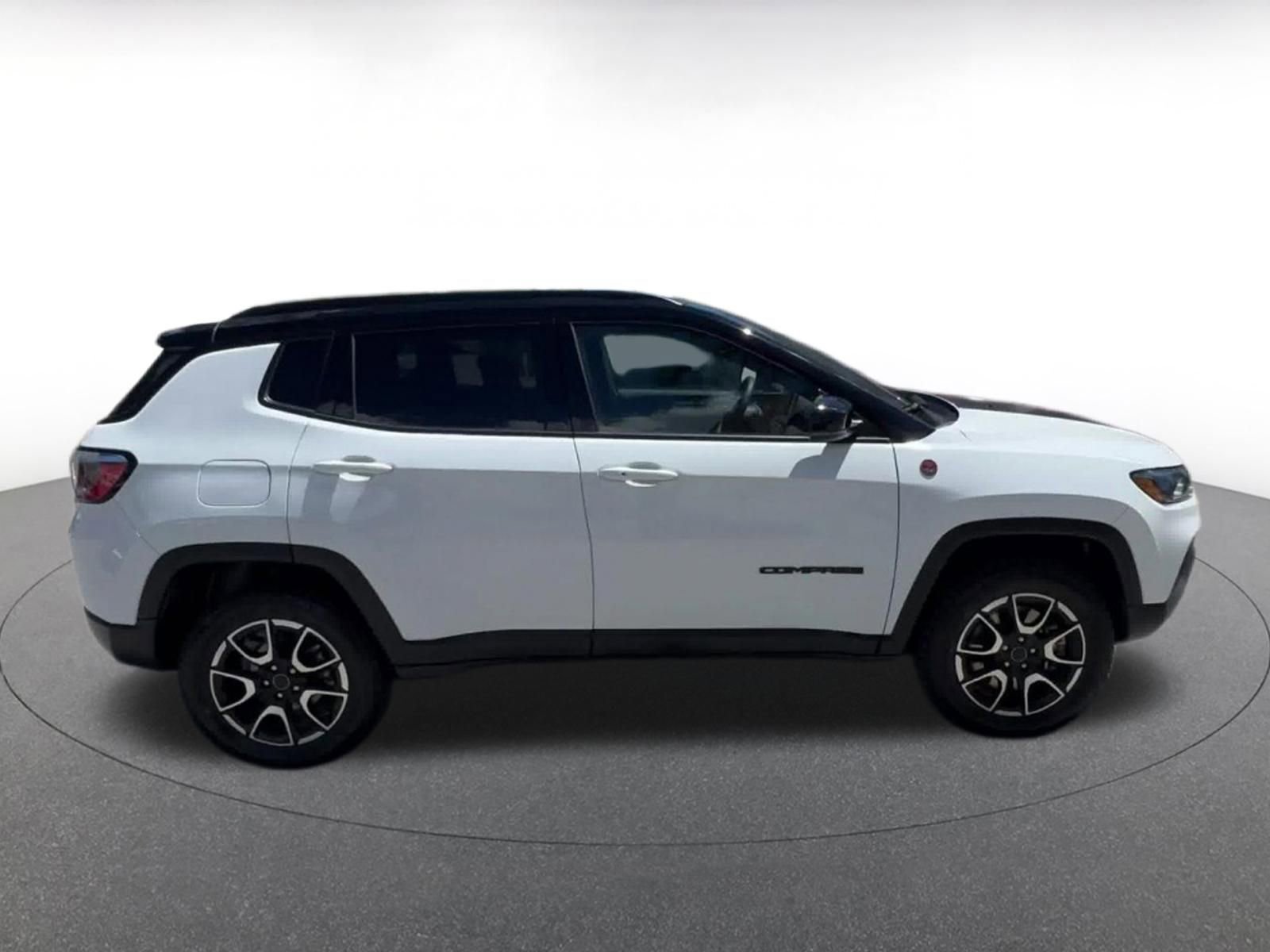 Thumbnail: 2025 Jeep Compass - 16