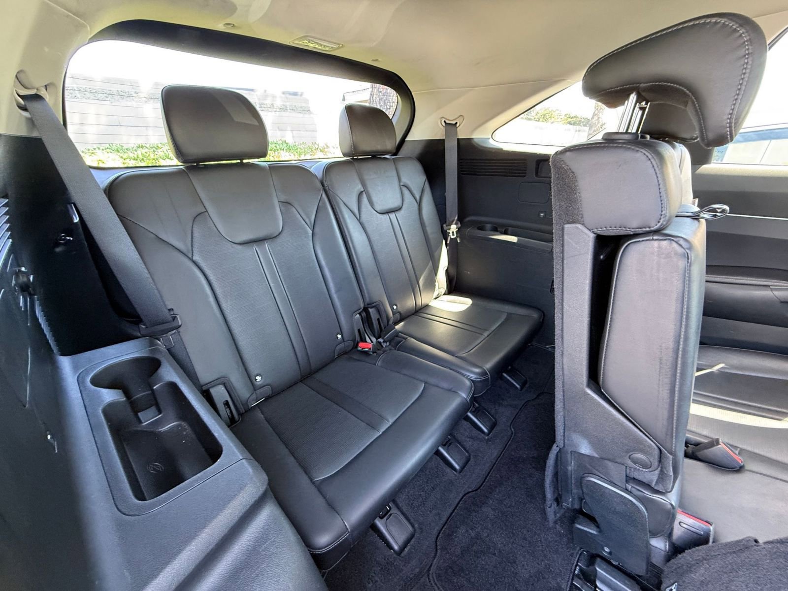 Thumbnail: 2024 Kia Sorento - 27