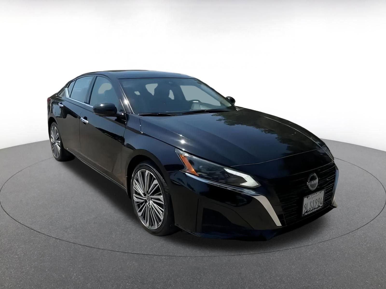Thumbnail: 2024 Nissan Altima - 3