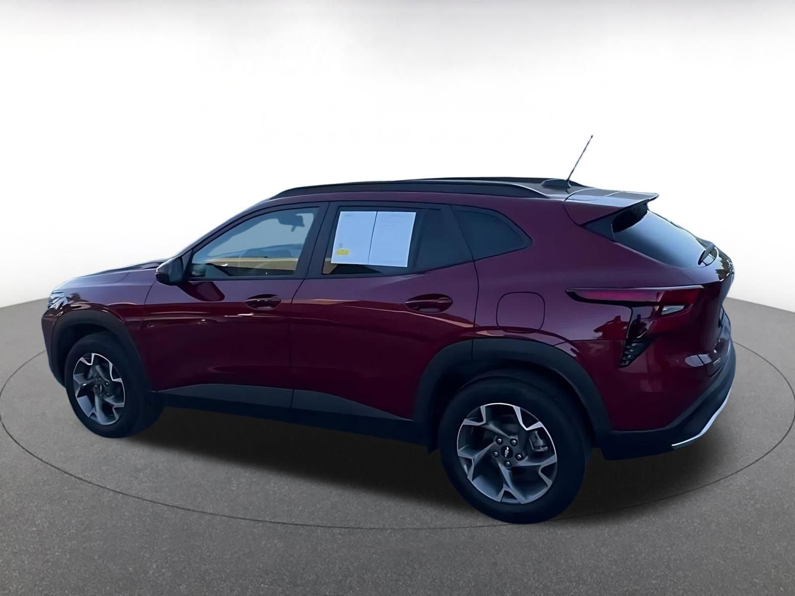 Thumbnail: 2025 Chevrolet Trax - 10